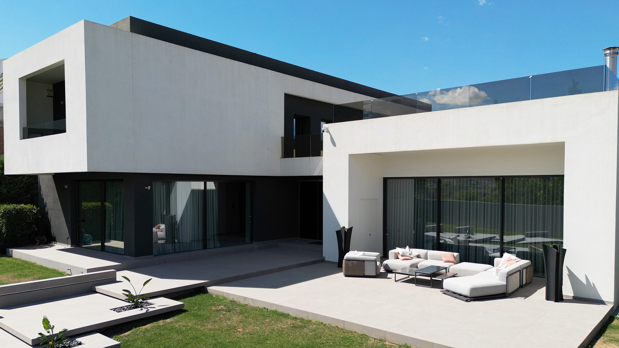 Κουφώματα πολυτελούς κατοικίας